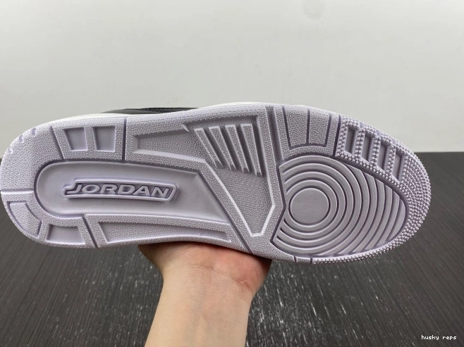Cheap Husky (2016) Monday Retro Cyber 3 136064-020 Jordan 0719